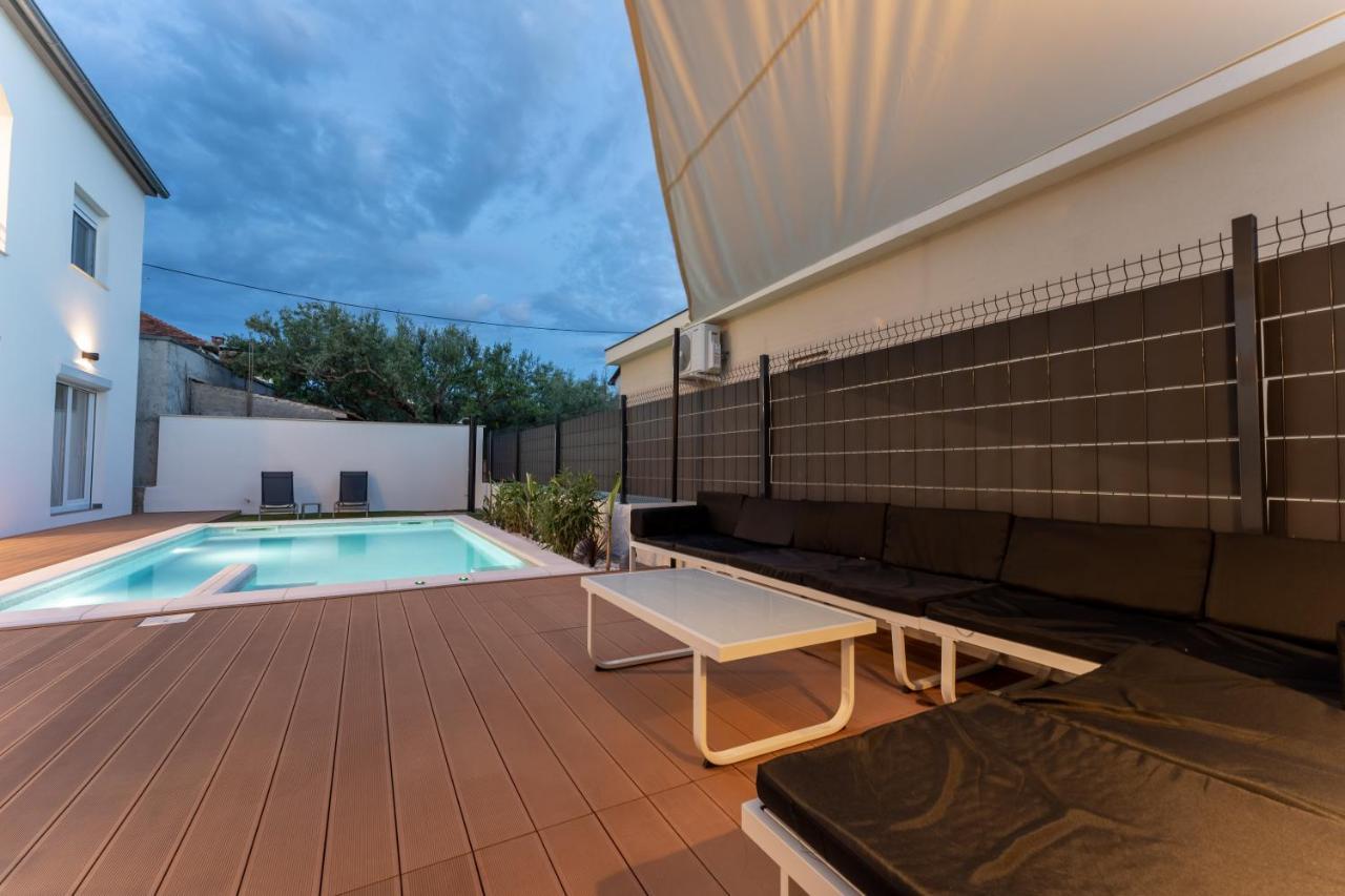 Bernie Apartments With A Pool Zadar Eksteriør billede