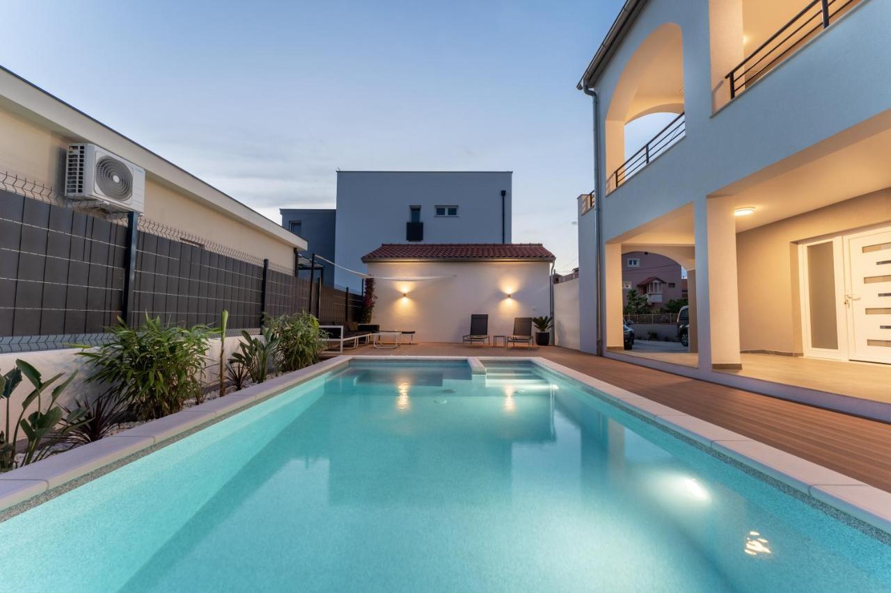 Bernie Apartments With A Pool Zadar Eksteriør billede