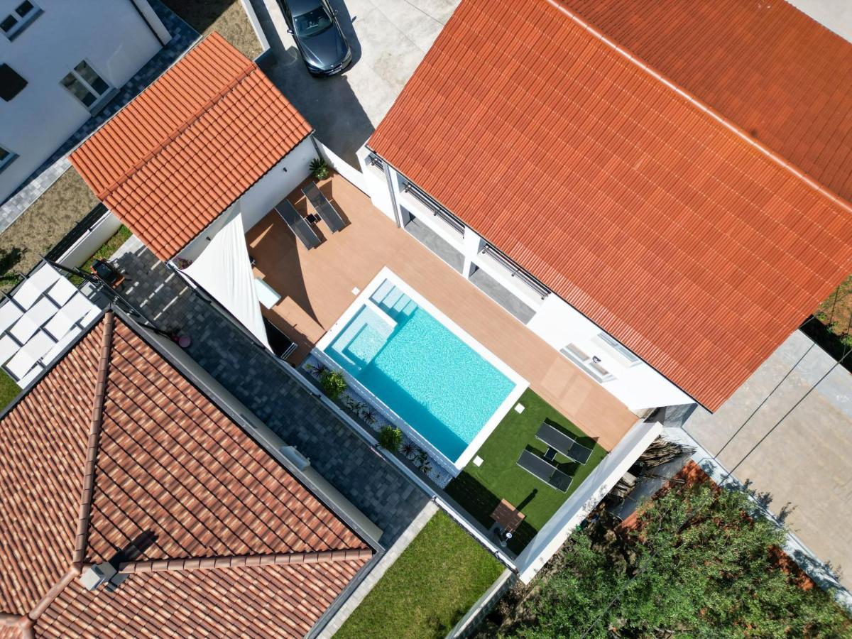 Bernie Apartments With A Pool Zadar Eksteriør billede
