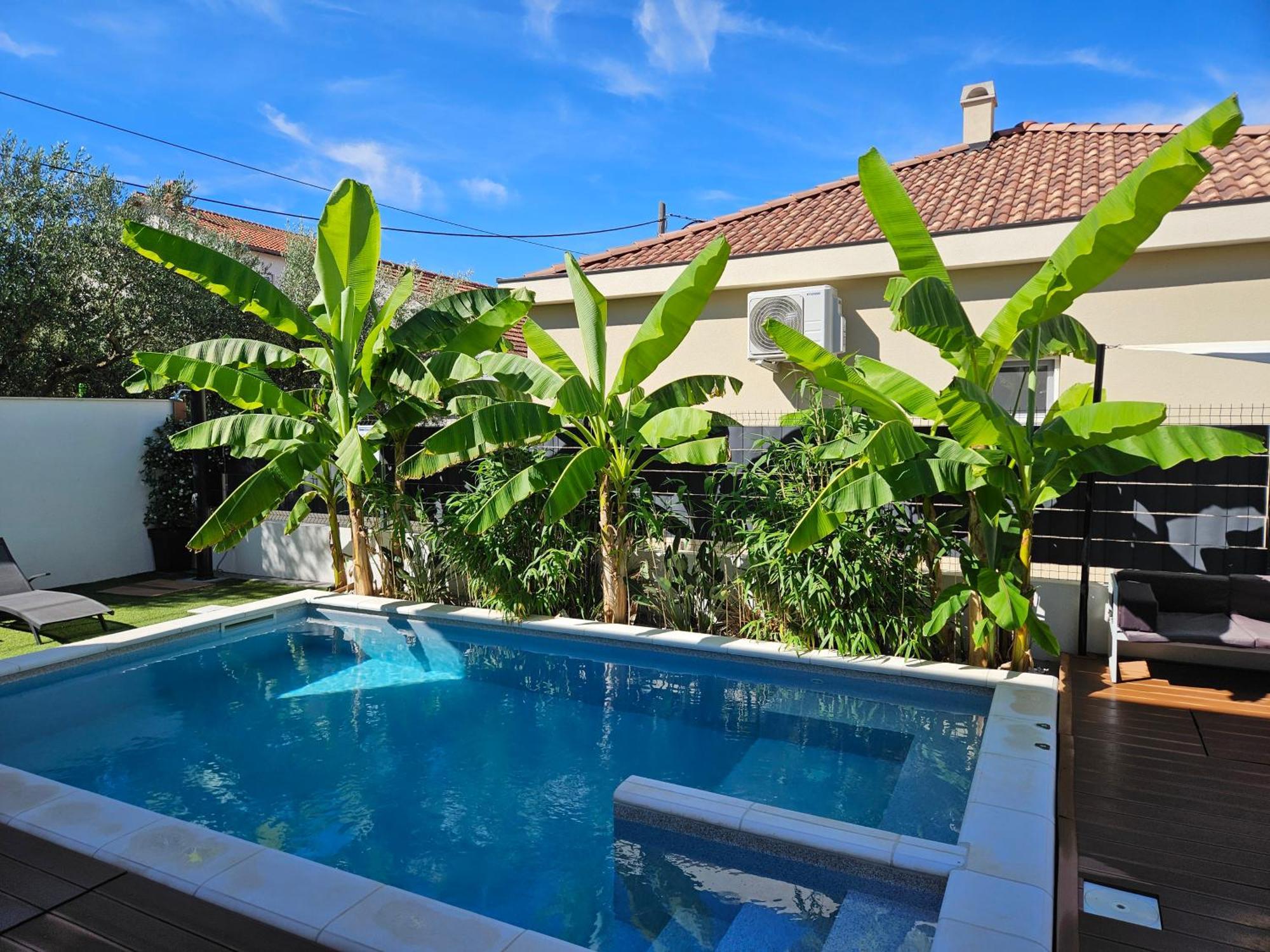 Bernie Apartments With A Pool Zadar Eksteriør billede